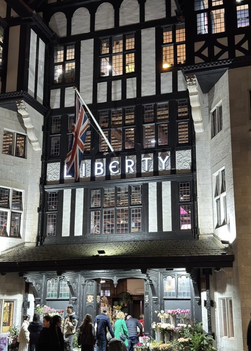 facade de l'immeuble liberty à Londres facade de l'immeuble liberty à Londres