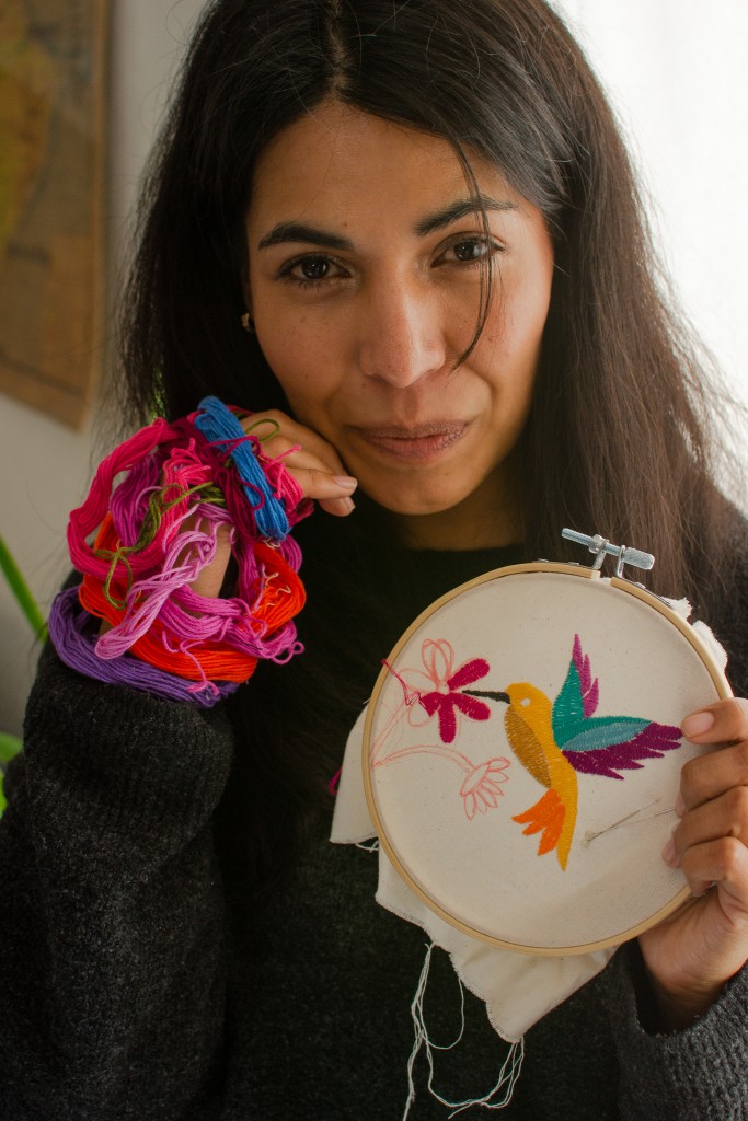 PHOTO DE GISELA, BRODEUSE MEXICAINE